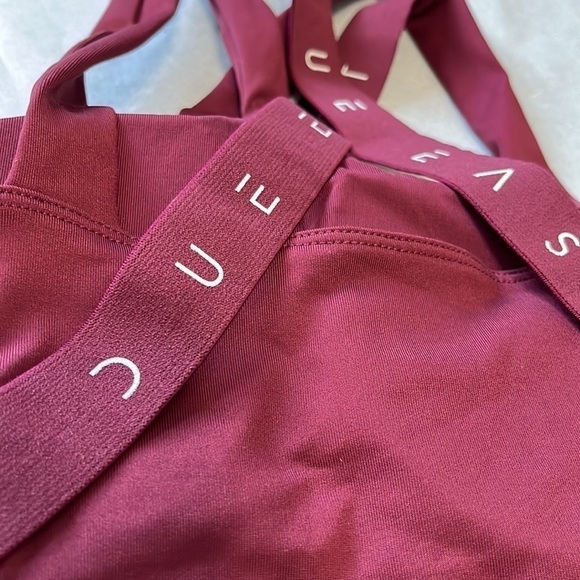 Due East Maroon Red Strappy Criss Cross Back Medium Impact Sports bra - Picture 3 of 5